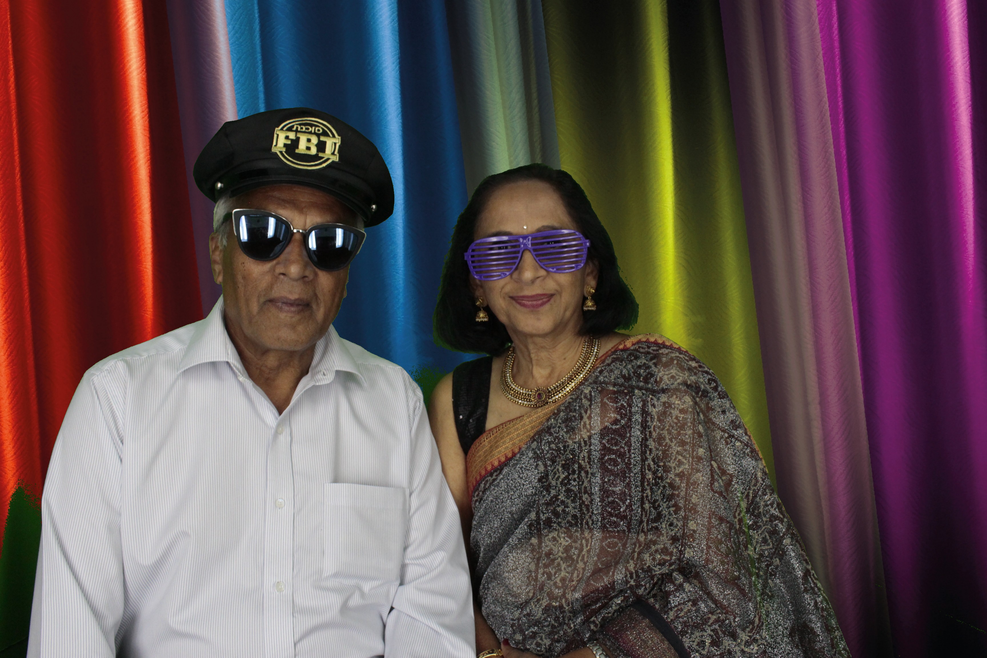 Bhavin & Yasmin’s Wedding | View more photos from the event at gallery.myphotoboothexperience.co.uk/u/MyPhotoBoothExperienceLtd/Bhavin-Yasmin’s-Wedding